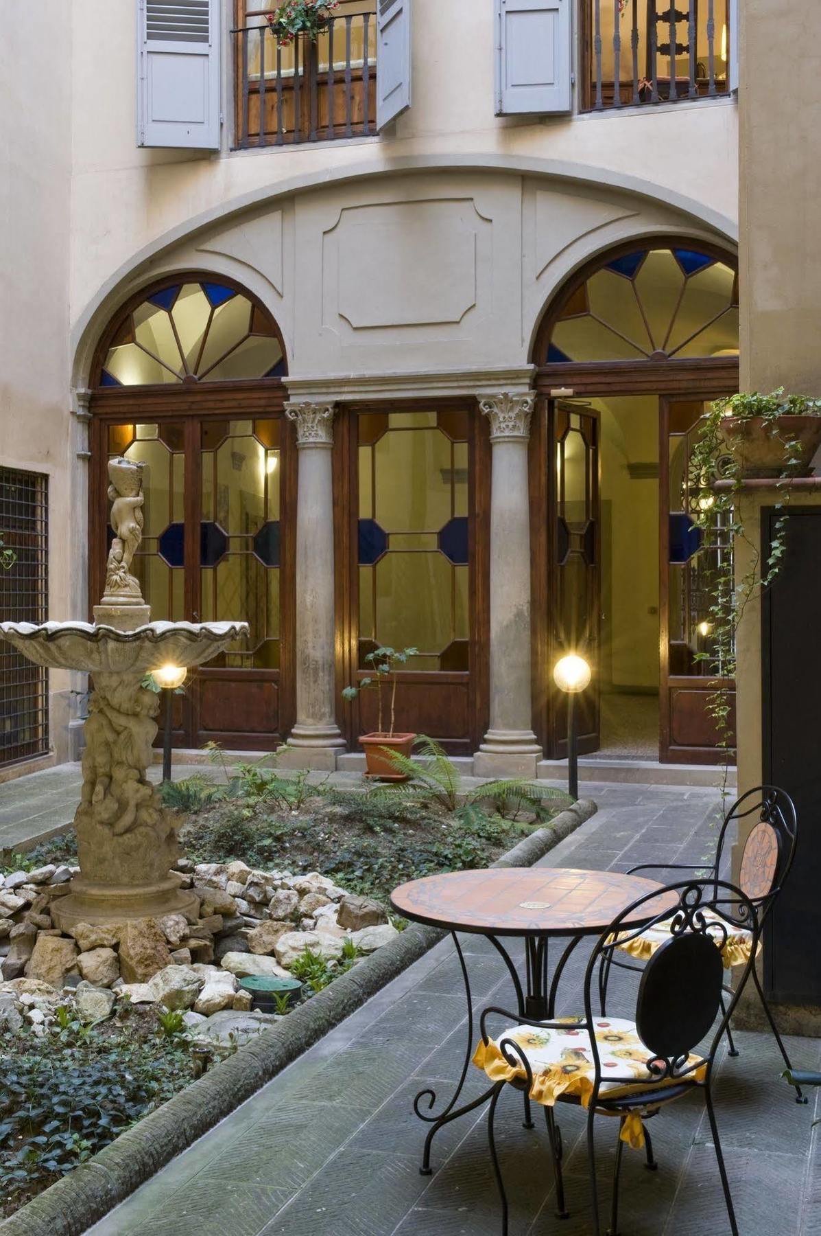 Alloro B&B Firenze Bagian luar foto